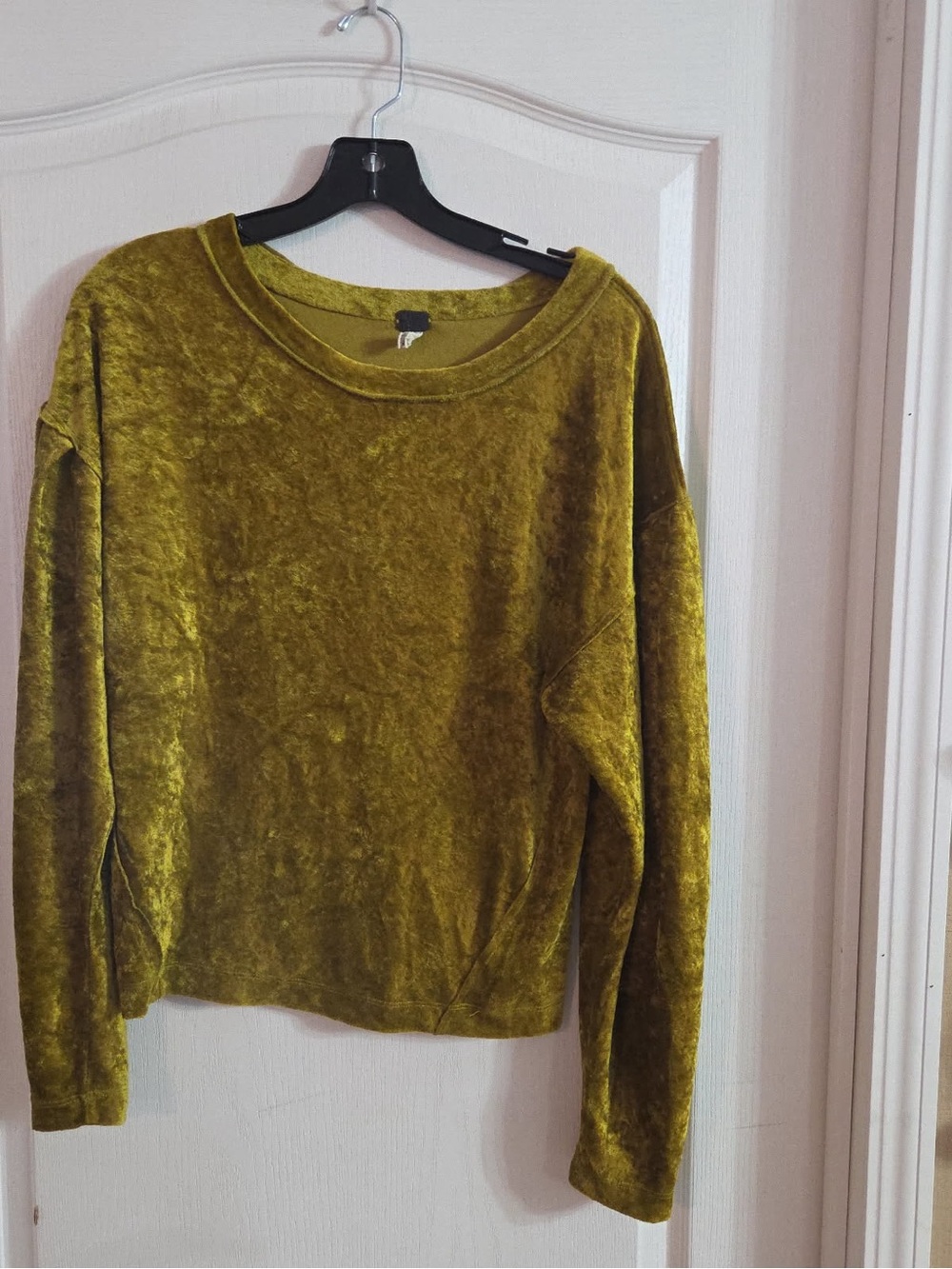 We The Free Milan Crushed Velvet Top Women  Dolman Sleeve Boho XS. AG-12